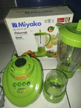 Blender Merk Miyako produk lengkap mulus bagus normal