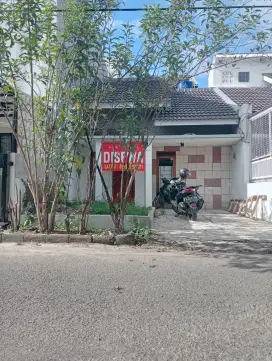 DI SEWAKAN ADIPURA