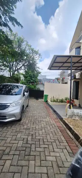 TANAH LANGKA MURAH SHM Persegi dlm CLUSTER di Lubang Buaya Cipayung