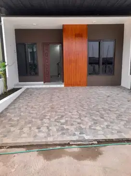 Hunian exclusive 2lantai pinggir jalan raya jatiwarna Unit Ready Stok