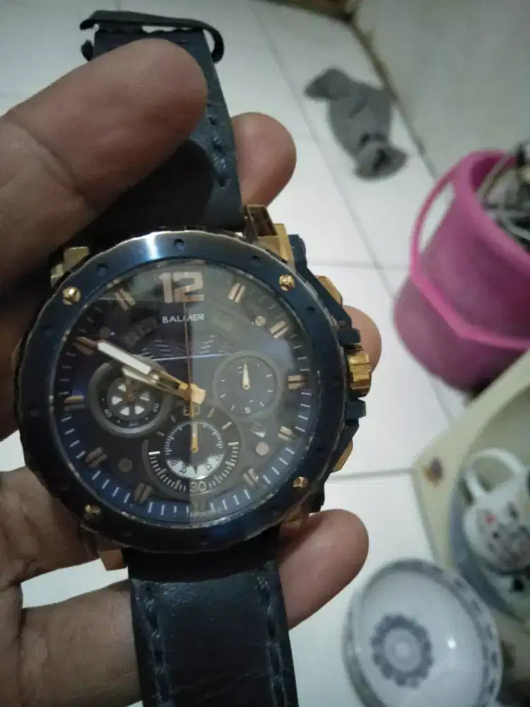 dijual jam merek balmer sama ac hidup semua cuman talinya ajj pd putus