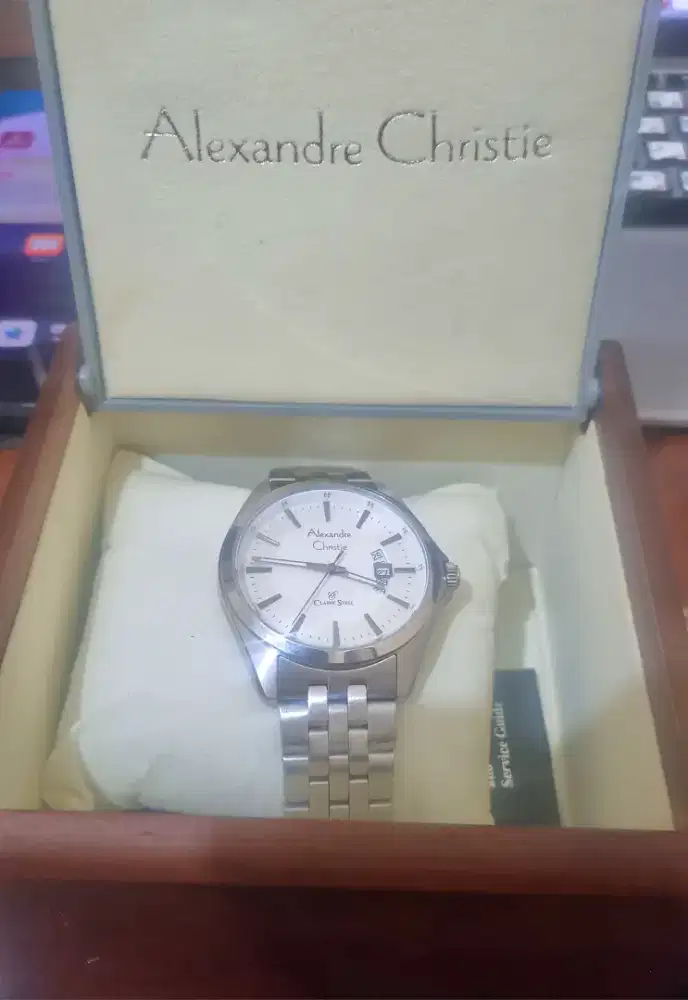 Jam Alexander Christie Baru