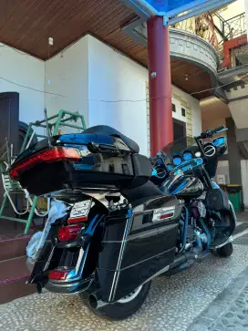 HARLEY DAVIDSON ULTRA ISTIMEWA