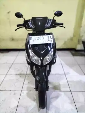 Honda Vario karbu 2010