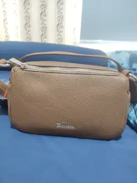 Tas wanita Bellezza/tas selempang /newpreloved