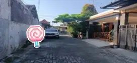 Rumah 2 Lantai Cantik Ready Siap Huni di Pedurungan Semarang Kota