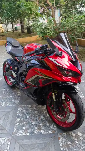Kawasaki ZX25 Tahun 2023