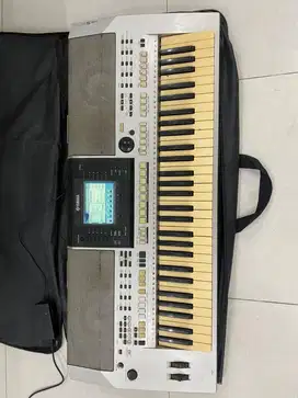 YAMAHA PSR S900