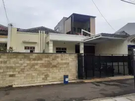 FOR SALE.
BANGUNAN 2 LANTAI 
LOKASI STRATEGIS
BELAKANGAN TSM CIBUBUR