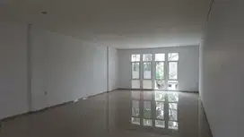 Ruko 3 Lantai Siap Pakai Strategis di Mainroad Buah Batu Bandung