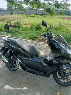 pcx 160 hitam 2023