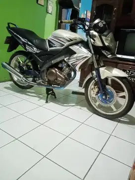Juwal motor yamaha Vixion old thn 2012