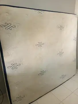 Jasa cuci kasur springbed sofa karpet jok mobil dll