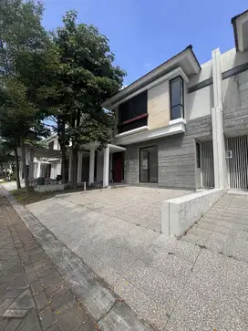 DIJUAL RUMAH CITRALAND NORTHWEST LAKE SURABAYA