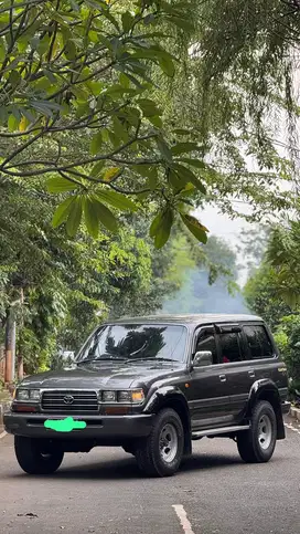 Toyota Landcruicer VX 80