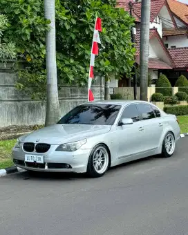 Bmw 523i 2005 e60 GRESS BANGED