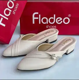 Sandal sepatu fladeo