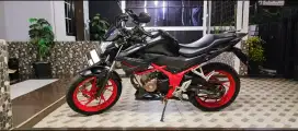 Motor Bekas Sport Honda CB150R StreetFire 2021