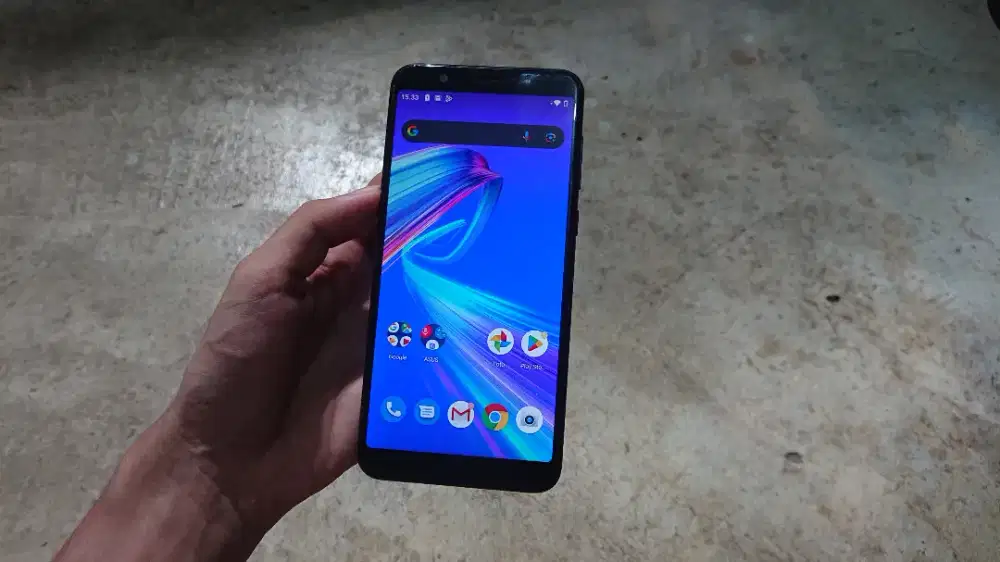 Asus zenfone max pro m1, ram 4gb, internal 64gb, second