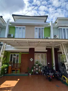 Dijual cepat rumah bagus  2 lantai dijatiluhur jatiasih bekasi