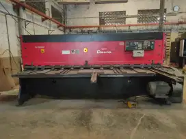MESIN SHEAR AMADA M-3060