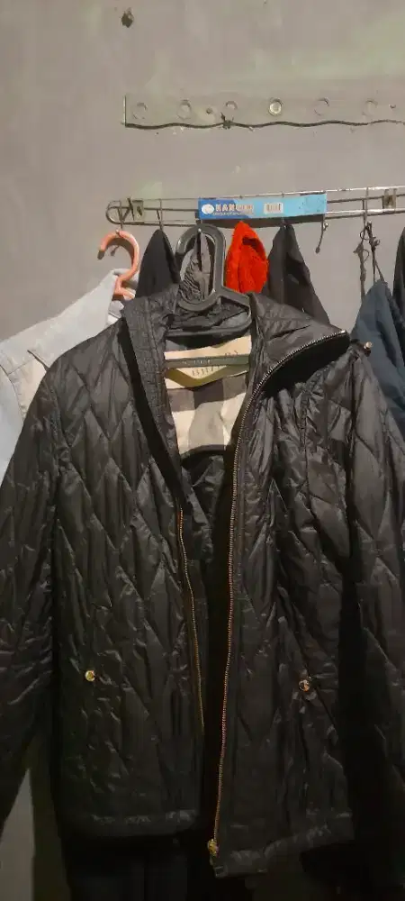 Burberry size M