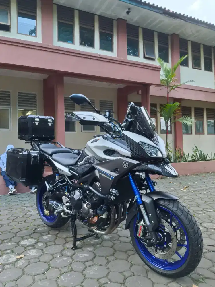 Yamaha tracer mt 09