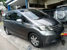 Honda Freed SD 2011 Bensin