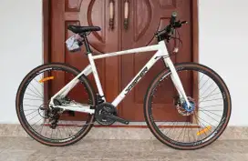 SEPEDA HYBRID ELEMENT JASPER 3X8SPEED SHIMANO TOURNEY