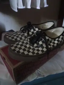 Vans Authentic Checkerboard (Size 42)