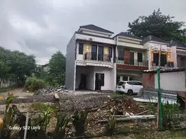 Rumah 2 lantai 2 kt 2km on Progress  675 jutaan cash kpr jakarta