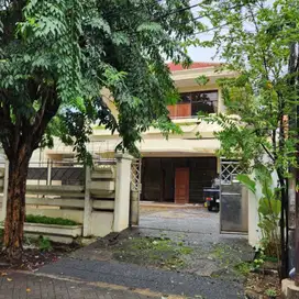 Disewakan Space Komersial Jalan Trunojoyo Surabaya Pusat
