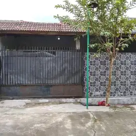 Dijual rumah  sdh reniv di Villa cileungsi 2