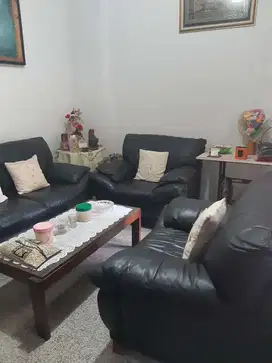 Rumah Sangat Strategis, Luas & nyaman utk anak² dekat pd.indah