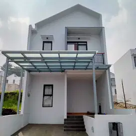 HOTSALE  RUMAH KEREN 2LT PADALARANG 700jtan 7MNT DARI STASIUN KCIC