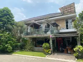 Dijual Rumah di Kota Baru Parahyangan Bandung Barat, ada Kolam Renang