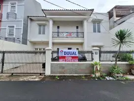 Rumah Mewah Tebet Lokasi strategis cocok utk kos2an