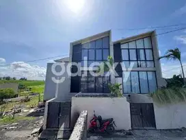 VILLA MEWAH DENGAN VIEW SAWAH DAERAH MUNGGU BADUNG BALI