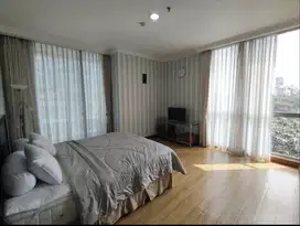 Dijual cepat apartemen Residence8 2 kamar tidur luas 178m harga nego