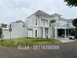 Dijual rumah hoek 300m2 cluster Alicante Gading Serpong BSD