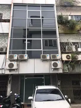 Ruko siap huni di Kwini, Senen, Jakarta Pusat