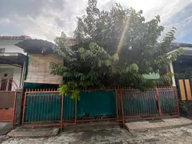 Hunian nyaman kawasan ramai lokasi barat de Tjolomadoe