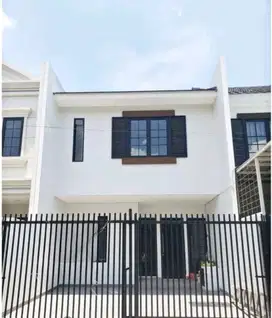 Rumah Baru Gress 2 Lantai Lebak Jaya, Surabaya Timur