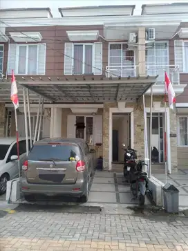 Rumah 2 Lantai Bagus Grand Duta Tangerang Banten