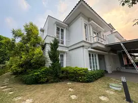 Hunian Strategis Mewah VVIP Hook di Cluster Alicante Gading Serpong