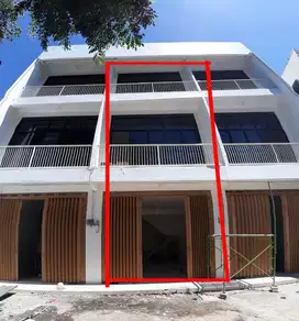 Disewakan Ruko Area Komersial Rungkut Asri