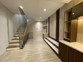 Dijual Rumah Furnished Kota Baru Parahyangan Cantik Posisi Hook