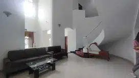 Rumah Nyaman di PRV Parahyangan Rumah Villa Sarijadi Bandung