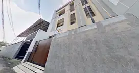 Rumah kost 3 lantai dekat Kampus Binus Anggrek Kemanggis Jakarta Barat