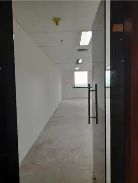 SEWA KANTOR DI JAKARTA SELATAN SCBD 1000M2 BARE 200RB